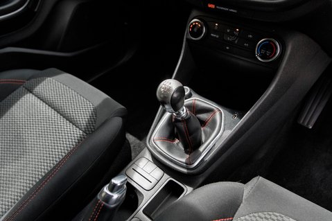 Ford Fiesta ST-LINE 31