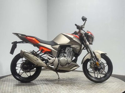 Zontes T S 2017 ONLY 3K LONG MOT NAKED 250CC 2 FORMER OWNERS