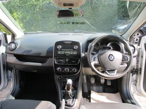 Renault Clio 0.9 TCe Play Euro 6 (s/s) 5dr 15