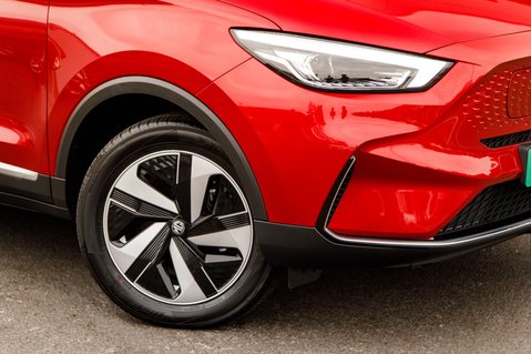 MG ZS TROPHY 12