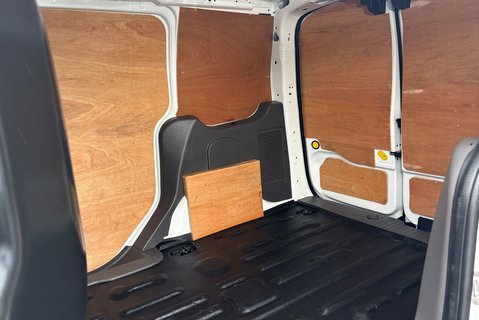 Ford Transit Connect 200 L1 Limited 120 ps Automatic Panel Van - Sat Nav / Rear Camera 9