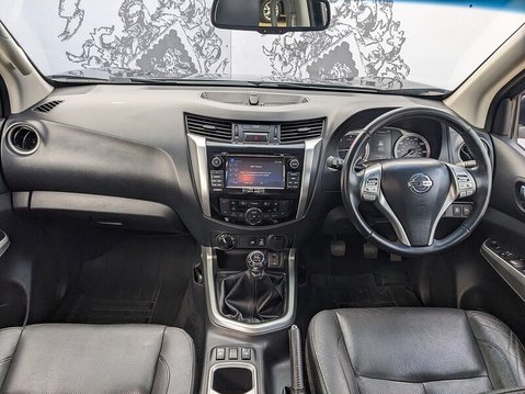 Nissan Navara DCI TEKNA 4X4 SHR DCB 19