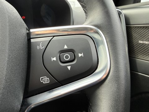 Volvo XC40 Recharge 69kWh Ultimate SUV 5dr Electric Auto (231 ps) 39