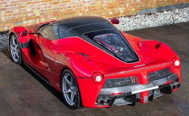 Ferrari LaFerrari Aperta 8