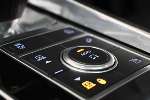 Land Rover Range Rover Sport 3.0 Range Rover Sport HSE Dynamic Black D MHEV Auto 4WD 5dr 16