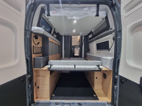 Pilote V633M Evidence 2026 MODEL SHOW VAN 2