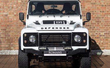 Land Rover Defender 90 Bowler Edition 4