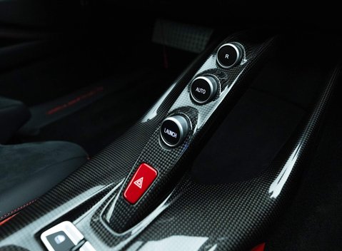 Ferrari 812 Superfast 17