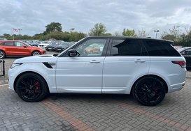 Land Rover Range Rover Sport 3.0 SDV6 AUTOBIOGRAPHY DYNAMIC AUTO 10