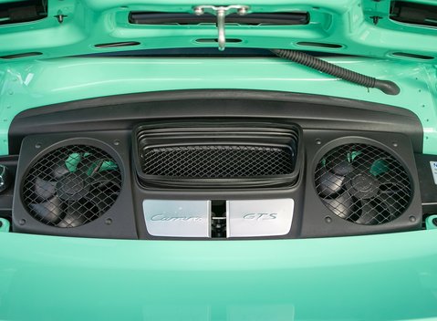 Porsche 911 (991) Carrera GTS 29