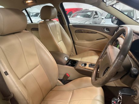 Jaguar S-Type 2.7D V6 4dr 11