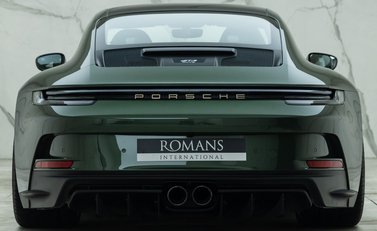 Porsche 911 GT3 TOURING (992) 8