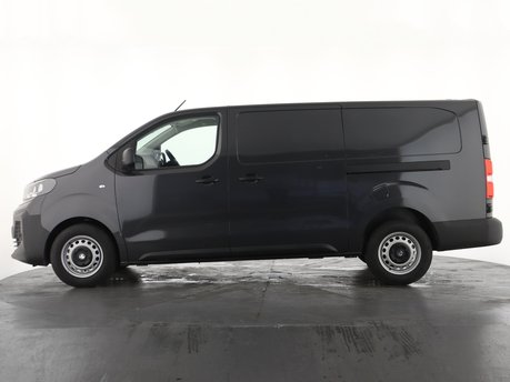 Vauxhall Vivaro L2H1 1.5 Turbo D 120 Prime 8