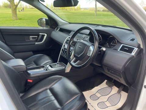 Land Rover Discovery Sport 2.0 TD4 HSE Auto 4WD Euro 6 (s/s) 5dr 26