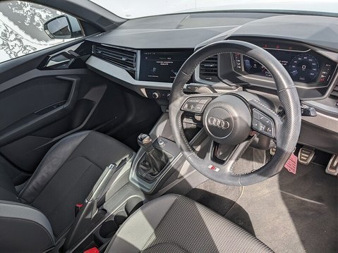 Audi A1 SPORTBACK TFSI S LINE 14