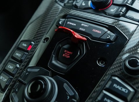 Lamborghini Aventador LP 780-4 ULTIMAE 24