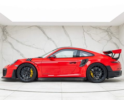Porsche 911 GT2 RS (991)