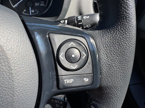Toyota Yaris 1.5 VVT-h Icon E-CVT Euro 6 (s/s) 5dr 25