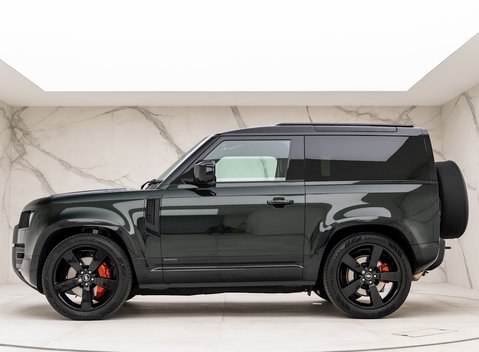 Land Rover Defender 90 X D300 2