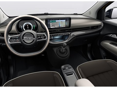 New Fiat 500 Hybrid LA PRIMA 1.0 65hp Manual from £218 per month on 6.9% APR PCP 3