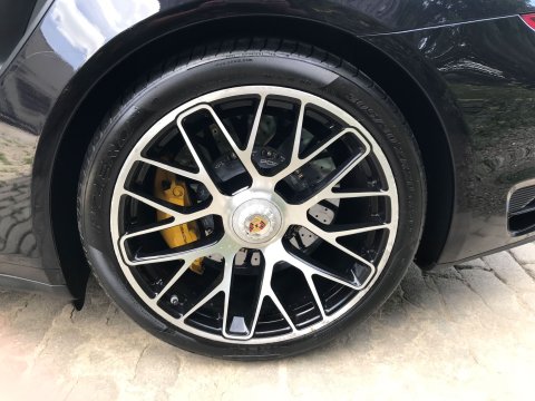 Porsche 911 (991) 3.8 Turbo S PDK 4WD Coupe 47