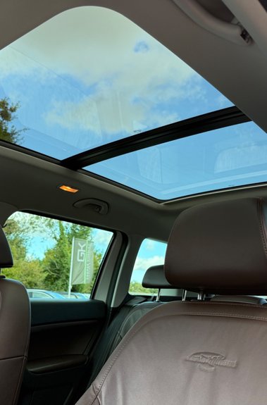 Skoda Yeti Outdoor LAURIN AND KLEMENT TDI DSG - RARE CAR - PAN ROOF -APPLE CARPLAY -8 SERVICES 