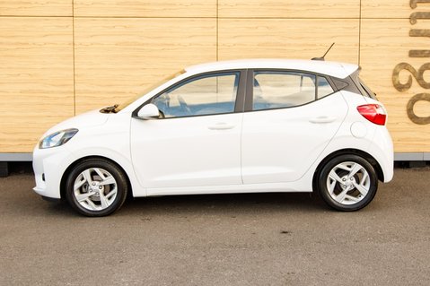 Hyundai i10 MPI SE CONNECT 9