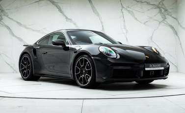 Porsche 911 Turbo S (992) 9