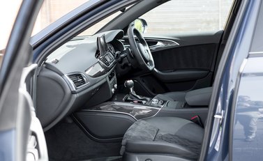 Audi RS6 Avant Performance 16