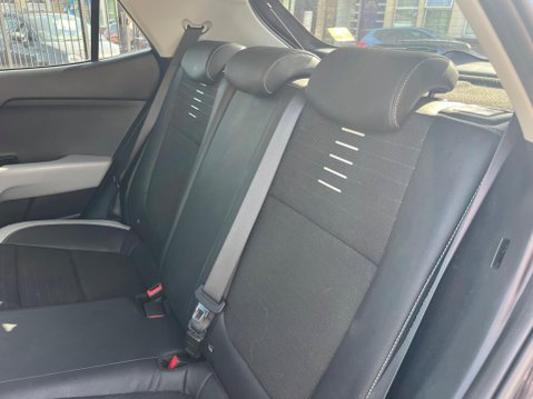Kia Stonic 1.0 T-GDi 3 Euro 6 (s/s) 5dr 29