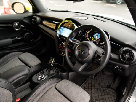 Mini Hatch COOPER S LEVEL 2