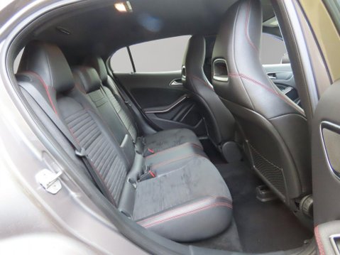 Mercedes-Benz GLA 2.1 GLA220 CDI AMG Line 7G-DCT 4MATIC Euro 6 (s/s) 5dr 11
