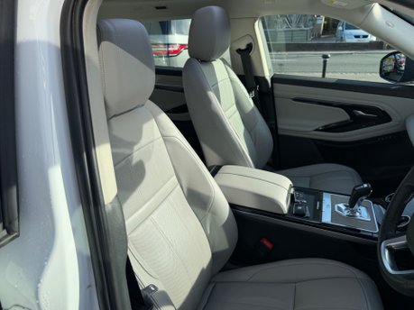 Land Rover Range Rover Evoque SE MHEV 24