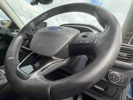 Ford Focus 1.0 15