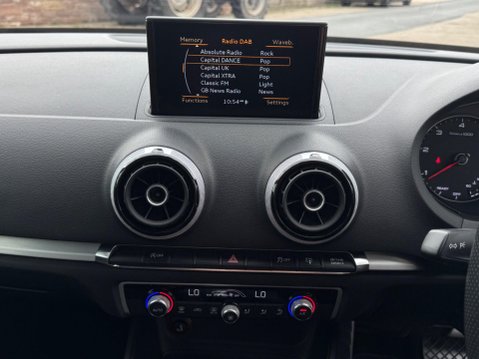Audi A3 2.0 TDI S line Sportback S Tronic Euro 6 (s/s) 5dr (Nav) 14