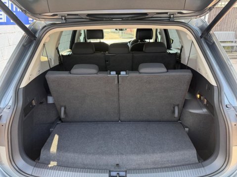 Volkswagen Tiguan Allspace 2.0 TDI Match DSG 4Motion Euro 6 (s/s) 5dr 59
