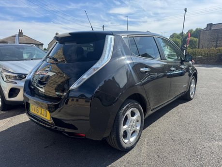 Nissan LEAF ACENTA 6