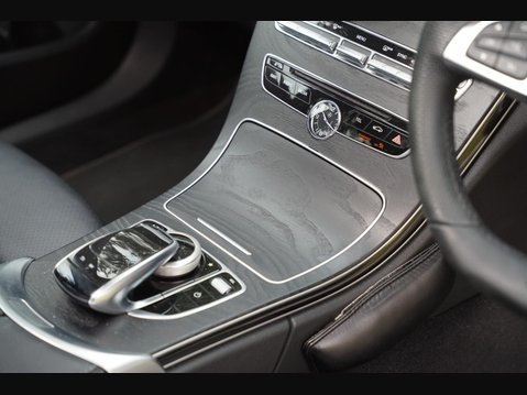 Mercedes-Benz C Class 2.1 C250d AMG Line (Premium Plus) G-Tronic+ Euro 6 (s/s) 4dr 15