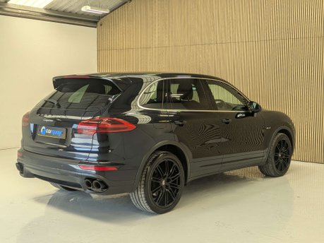 Porsche Cayenne 3.0 Cayenne V6 D Tiptronic S 4WD 5dr 16