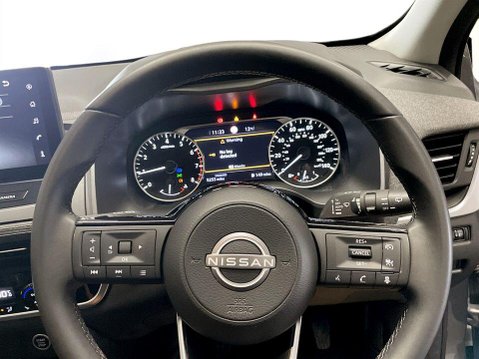 Nissan Qashqai 1.3 DIG-T MHEV Acenta Premium SUV 5dr Petrol Hybrid Manual Euro 6 (s/s) (14 26