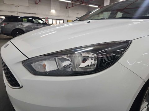 Ford Focus 1.0 Focus Zetec 5dr 35