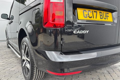 Volkswagen Caddy C20 Tdi Black Edition 24