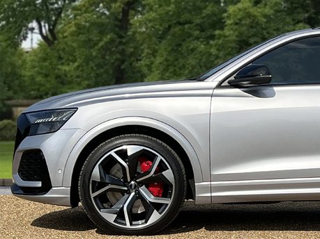 Audi Q8 RS VORSPRUNG TFSI QUATTRO MHEV 9