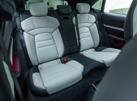 Porsche Taycan 4S SPORT TURISMO 17