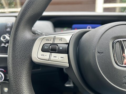 Honda Jazz I-MMD SR 24
