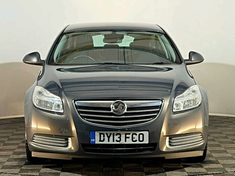 Vauxhall Insignia SE NAV CDTI 3