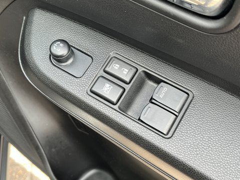 Suzuki Ignis 1.2 Dualjet 12V Hybrid SZ-T 5dr CVT 19