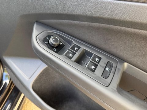 Volkswagen Golf R 20 YEARS TSI 4MOTION DSG 41