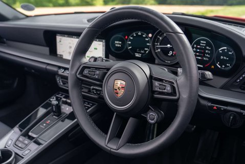 Porsche 911 Carrera S PDK 13