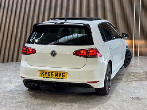 Volkswagen Golf 2.0 Golf R-Line Edition TDI BlueMotion Technology 5dr 2